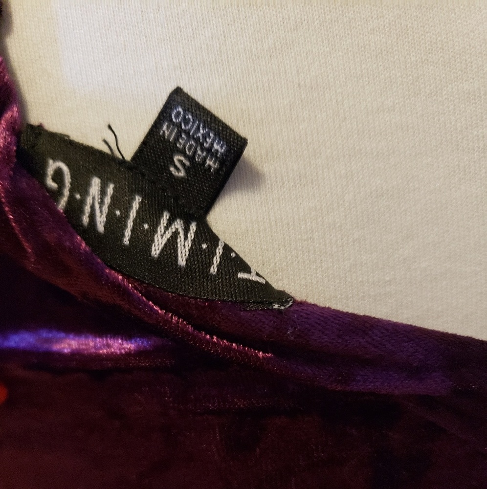 Top - Picture 2 of 3